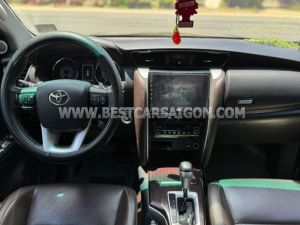 Xe Toyota Fortuner 2.7V 4x2 AT 2019