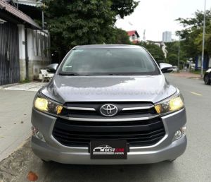 Toyota Innova 2.0G