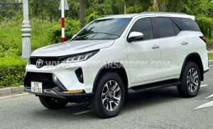 Xe Toyota Fortuner Legender 2.4L 4x2 AT 2022