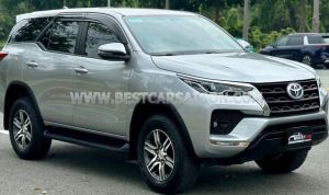 Xe Toyota Fortuner 2.4L 4x2 AT 2022