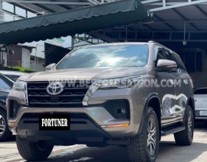 Xe Toyota Fortuner 2.4G 4x2 AT 2021
