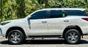 Xe Toyota Fortuner 2.4G 4x2 AT 2019