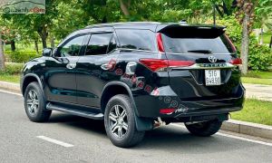 Xe Toyota Fortuner 2.7V 4x2 AT 2019