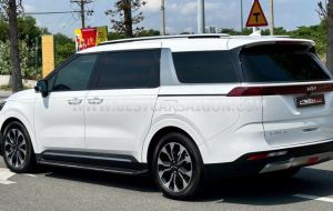 Xe Kia Carnival Premium 2.2D 8S 2023