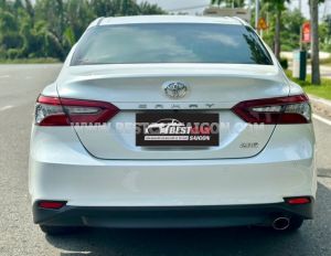 Xe Toyota Camry 2.0Q 2022