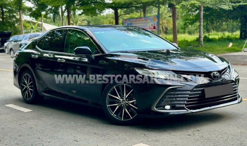 Toyota Camry 2.0Q 2022