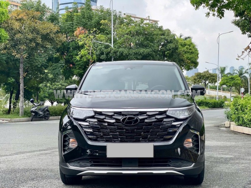 Hyundai Custin Cao Cấp 2.0T 2025