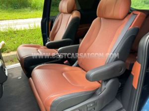 Xe Kia Carnival Signature 2.2D 2022