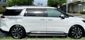 Xe Kia Carnival Signature 2.2D 2022