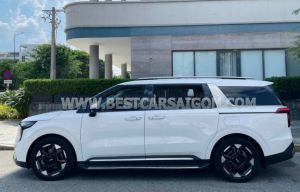 Xe Kia Carnival Premium 2.2D 8S 2024