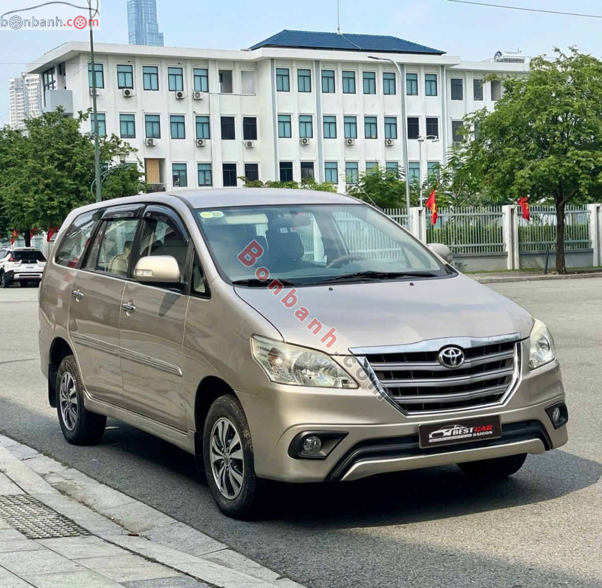 Toyota Innova 2.0G 2015