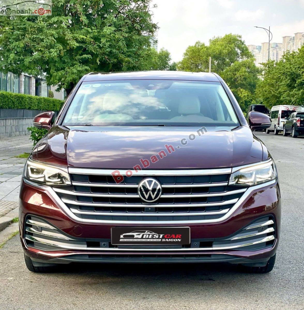 Volkswagen Viloran Luxury