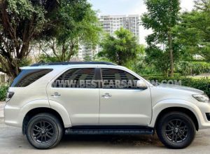 Xe Toyota Fortuner 2.7V 4X2 AT 2016