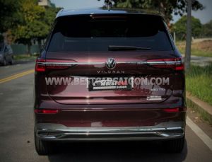 Xe Volkswagen Viloran Luxury 2023