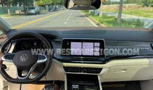 Xe Volkswagen Viloran Luxury 2023