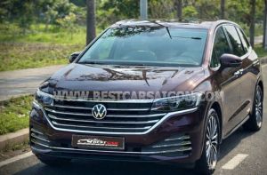 Xe Volkswagen Viloran Luxury 2023