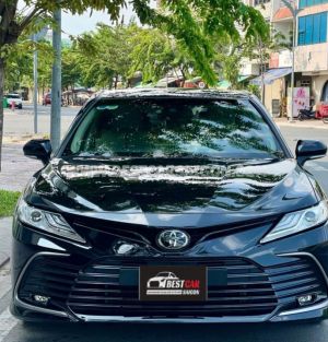 Xe Toyota Camry 2.0Q 2022