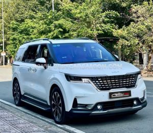 Xe Kia Carnival Signature 2.2D 2024