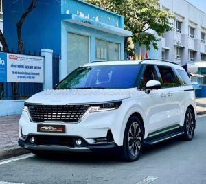 Kia Carnival Signature 2.2D