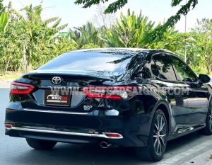 Xe Toyota Camry 2.0Q 2022