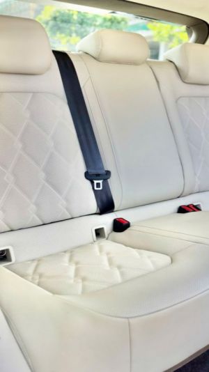 Xe Volkswagen Viloran Luxury 2023