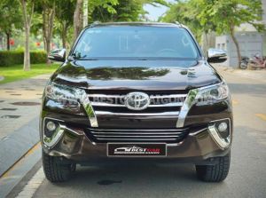 Xe Toyota Fortuner 2.7V 4x2 AT 2017