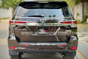 Xe Toyota Fortuner 2.7V 4x2 AT 2017