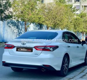 Xe Toyota Camry 2.0Q 2022