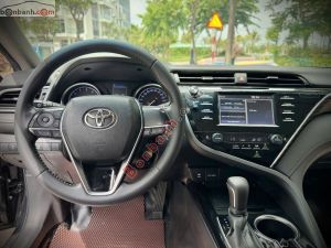 Xe Toyota Camry 2.0G 2020