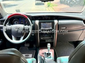 Xe Toyota Fortuner 2.7V 4x2 AT 2017