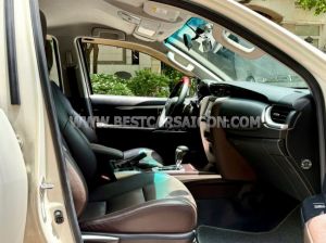 Xe Toyota Fortuner 2.7V 4x2 AT 2017
