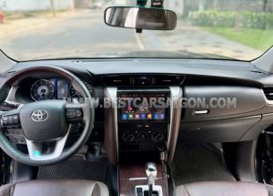 Xe Toyota Fortuner 2.4G 4x2 AT 2019