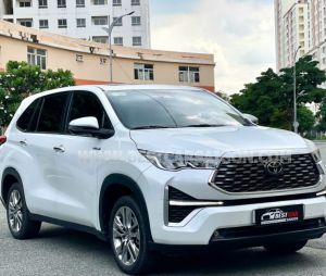 Xe Toyota Innova Cross HEV 2.0 CVT 2025