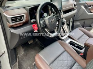 Xe Toyota Innova Cross HEV 2.0 CVT 2025