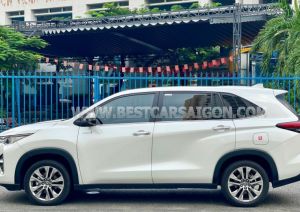 Xe Toyota Innova Cross HEV 2.0 CVT 2025