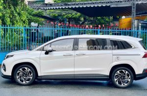 Xe Hyundai Custin Cao Cấp 2.0T 2023