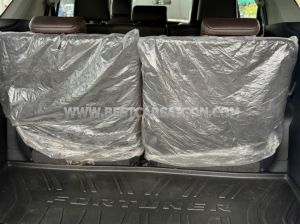 Xe Toyota Fortuner 2.4G 4x2 AT 2018