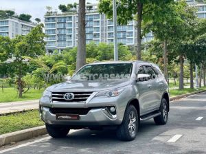 Xe Toyota Fortuner 2.4G 4x2 AT 2018