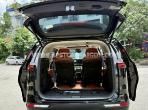 Xe Kia Carnival Signature 2.2D 2024