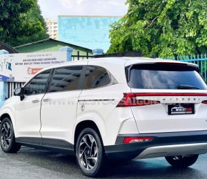 Xe Hyundai Custin Cao Cấp 2.0T 2023