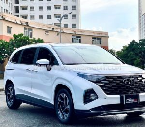 Xe Hyundai Custin Cao Cấp 2.0T 2023