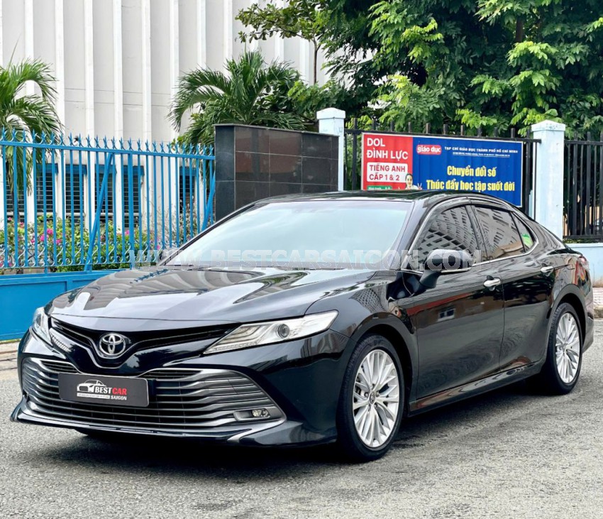 Toyota Camry 2.5Q 2019