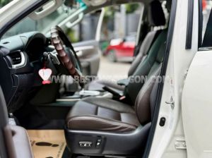 Xe Toyota Fortuner 2.7V 4x2 AT 2020