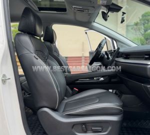 Xe Hyundai Custin Cao Cấp 2.0T 2023