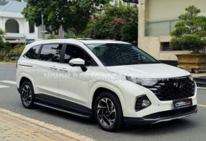 Xe Hyundai Custin Cao Cấp 2.0T 2023