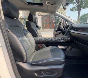 Xe Hyundai Custin Đặc Biệt 1.5T 2024