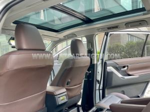 Xe Toyota Innova Cross HEV 2.0 CVT 2025