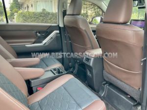 Xe Toyota Innova Cross HEV 2.0 CVT 2025
